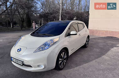 Хэтчбек Nissan Leaf 2015 в Никополе