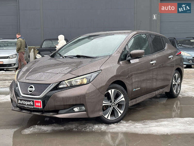 Хетчбек Nissan Leaf 2018 в Львові