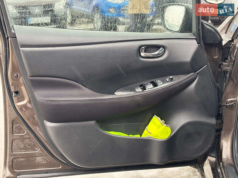 Хетчбек Nissan Leaf 2018 в Львові