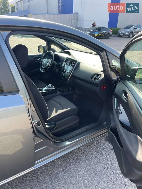Хэтчбек Nissan Leaf 2013 в Днепре фото 5 Хэтчбек Nissan Leaf 2013 в Днепре