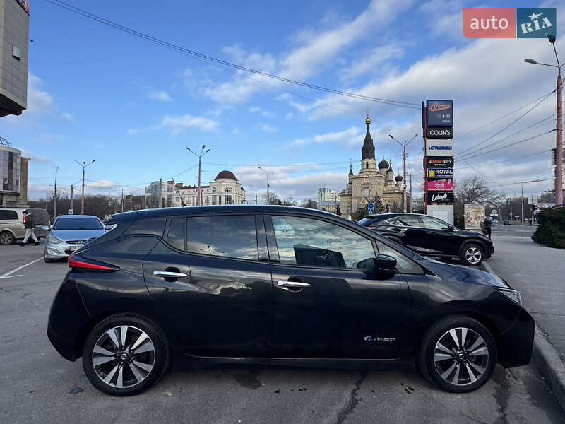 Хетчбек Nissan Leaf 2018 в Миколаєві