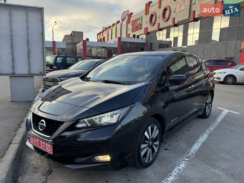 Хетчбек Nissan Leaf 2018 в Миколаєві