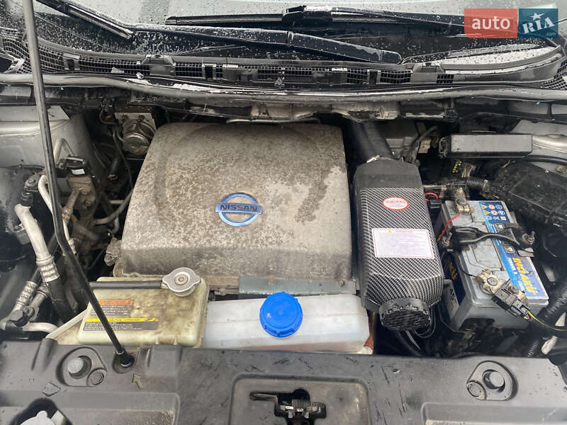 Хэтчбек Nissan Leaf 2013 в Одессе фото 9 Хэтчбек Nissan Leaf 2013 в Одессе