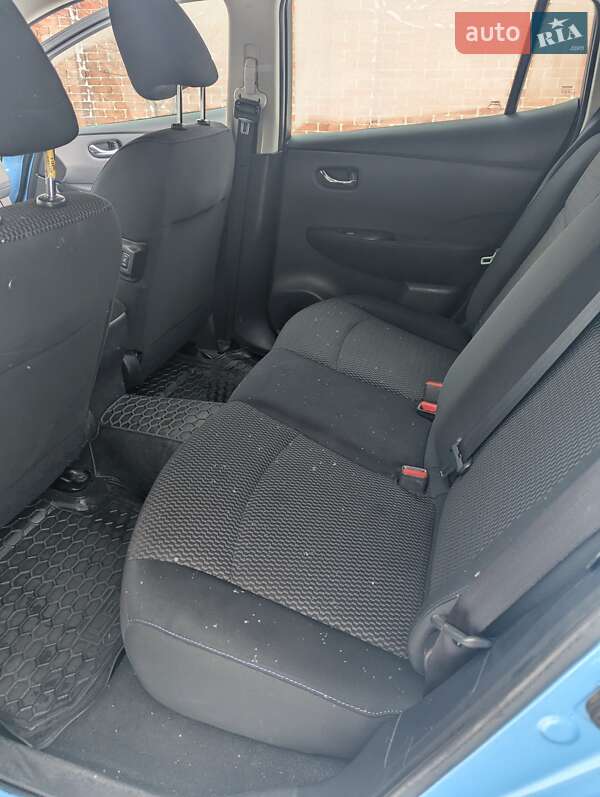 Хэтчбек Nissan Leaf 2015 в Киеве фото 15 Хэтчбек Nissan Leaf 2015 в Киеве