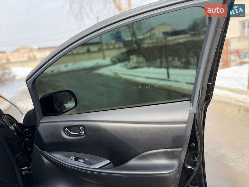 Хэтчбек Nissan Leaf 2014 в Львове фото 16 Хэтчбек Nissan Leaf 2014 в Львове