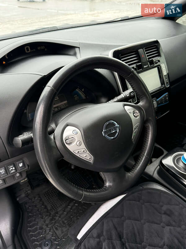 Хэтчбек Nissan Leaf 2015 в Бережанах фото 33 Хэтчбек Nissan Leaf 2015 в Бережанах