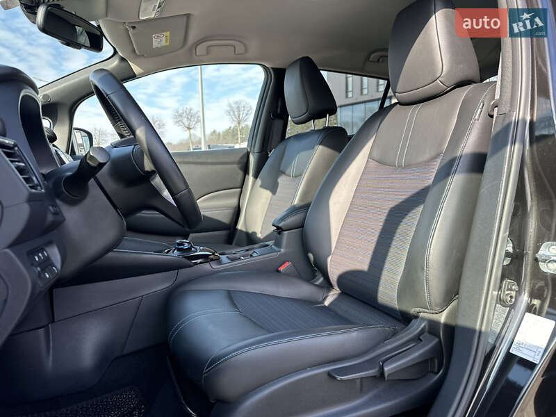 Хэтчбек Nissan Leaf 2018 в Львове