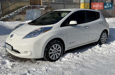 Хэтчбек Nissan Leaf 2014 в Ровно
