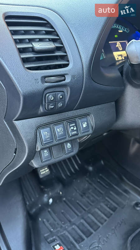 Хэтчбек Nissan Leaf 2015 в Виннице фото 25 Хэтчбек Nissan Leaf 2015 в Виннице