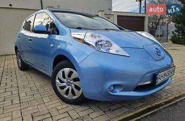 Хэтчбек Nissan Leaf 2015 в Одессе