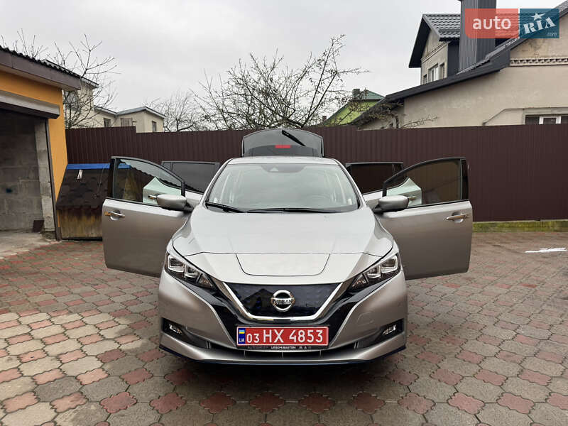 Хэтчбек Nissan Leaf 2019 в Ровно