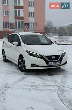 Хетчбек Nissan Leaf 2020 в Долині