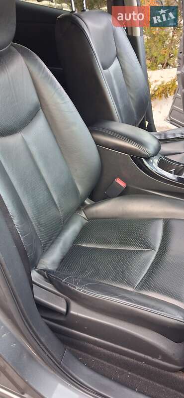 Хэтчбек Nissan Leaf 2014 в Львове