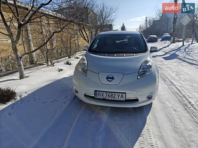 Хэтчбек Nissan Leaf 2013 в Хмельницком фото 11 Хэтчбек Nissan Leaf 2013 в Хмельницком