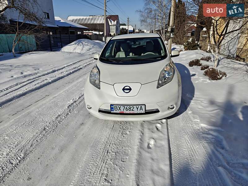Хэтчбек Nissan Leaf 2013 в Хмельницком фото 2 Хэтчбек Nissan Leaf 2013 в Хмельницком