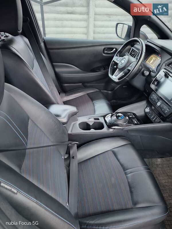 Хетчбек Nissan Leaf 2018 в Олександрії