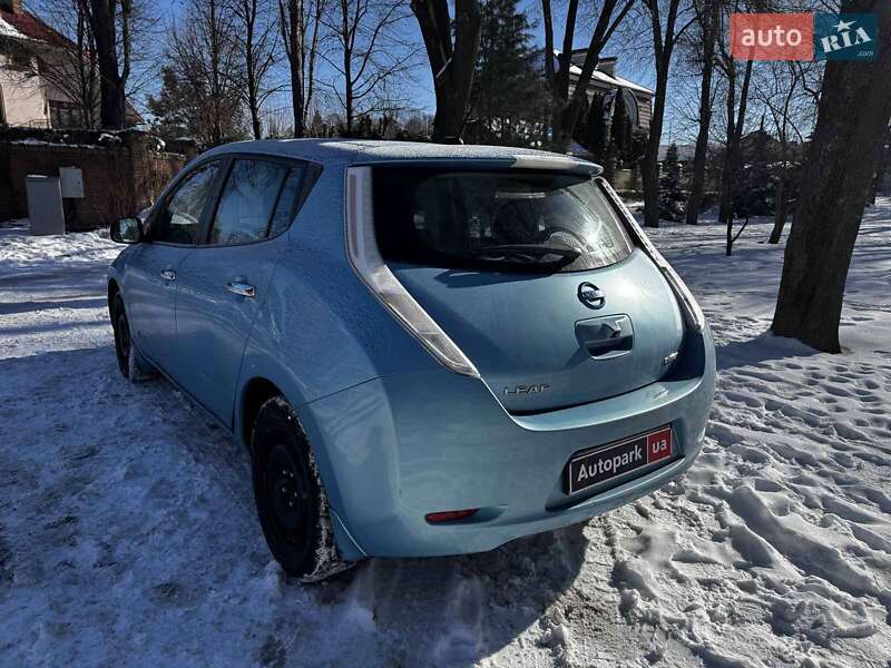 Хетчбек Nissan Leaf 2015 в Києві