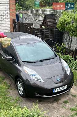 Хэтчбек Nissan Leaf 2015 в Харькове