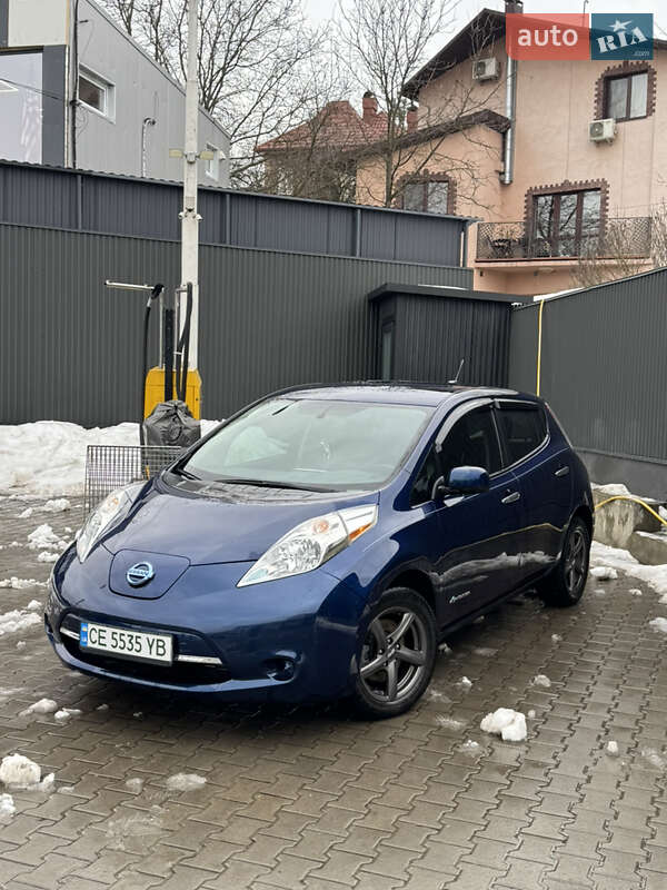Хэтчбек Nissan Leaf 2016 в Черновцах