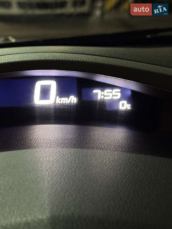 Хетчбек Nissan Leaf 2013 в Києві