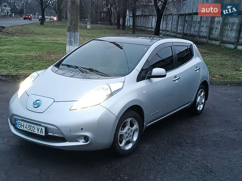 Nissan Leaf 2012