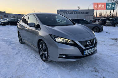 Хэтчбек Nissan Leaf 2018 в Киеве