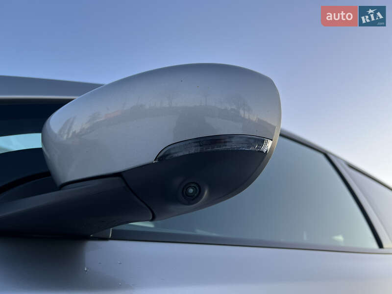 Хетчбек Nissan Leaf 2018 в Києві