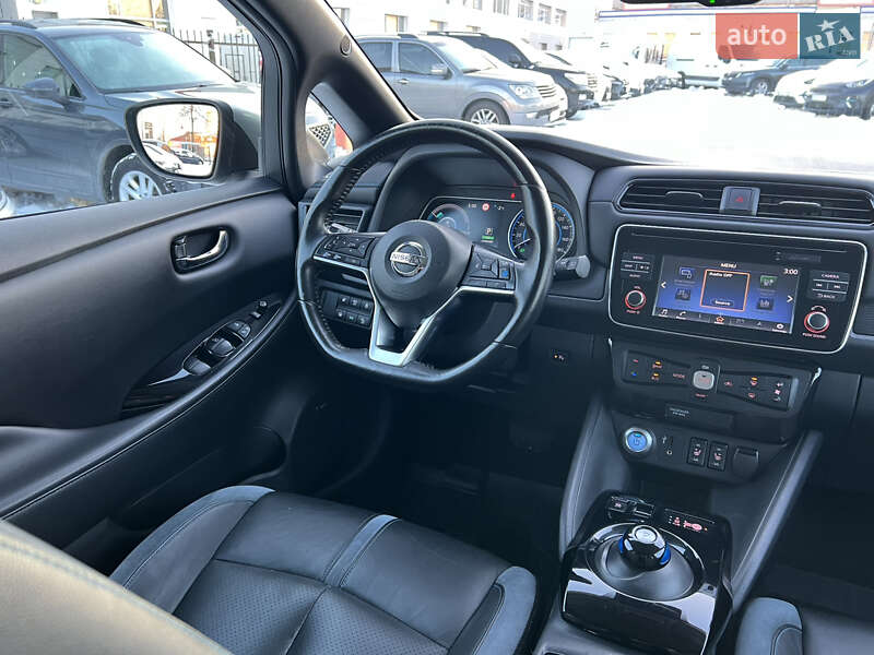 Хетчбек Nissan Leaf 2018 в Києві