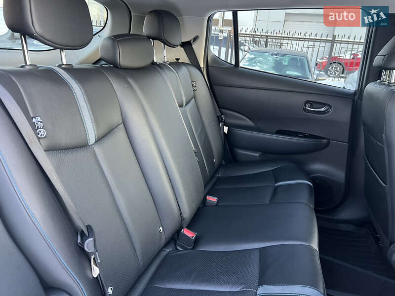 Хетчбек Nissan Leaf 2018 в Києві