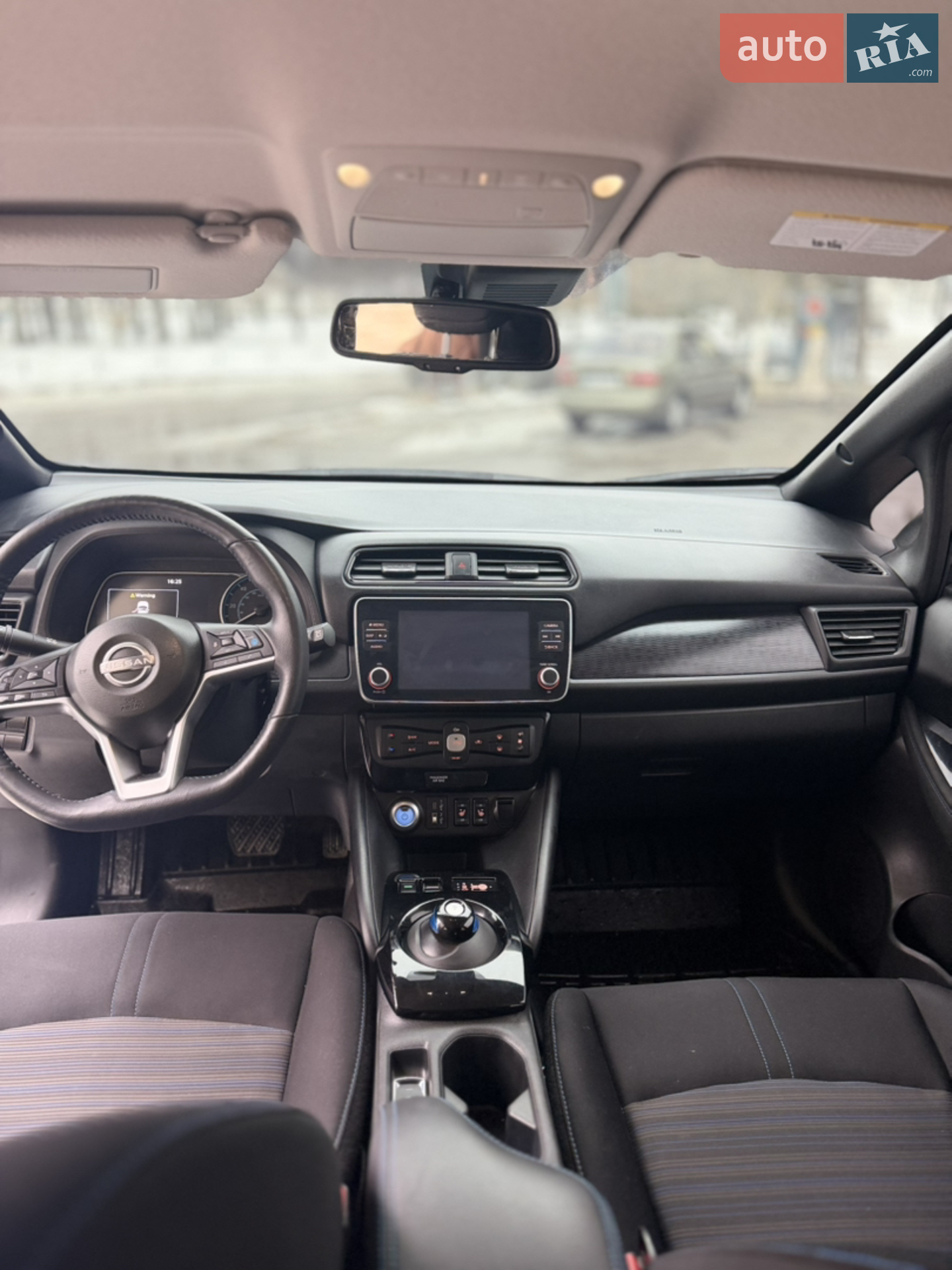 2023 Nissan Leaf - мініатюра 8