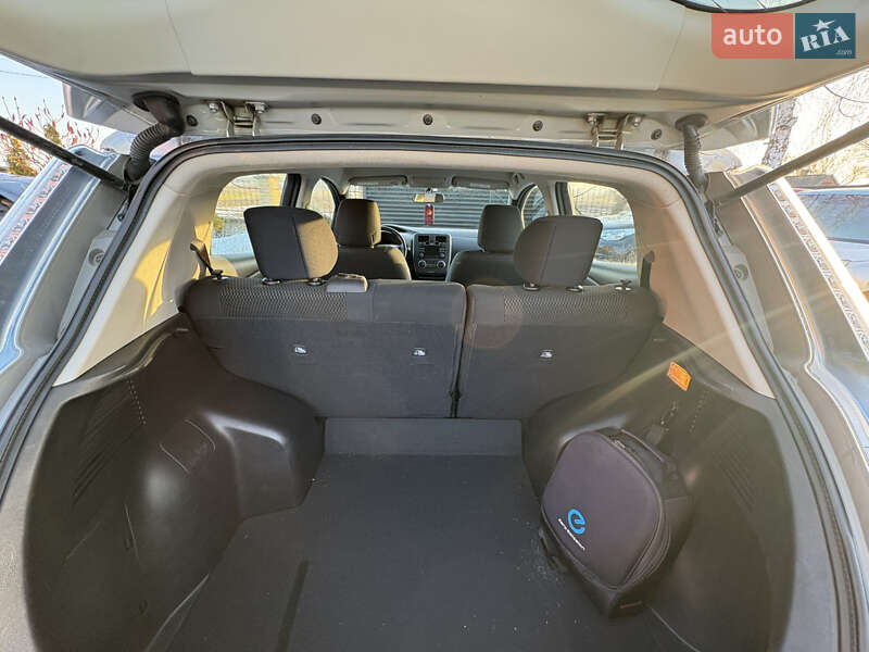 Хетчбек Nissan Leaf 2013 в Луцьку фото 19 Хетчбек Nissan Leaf 2013 в Луцьку