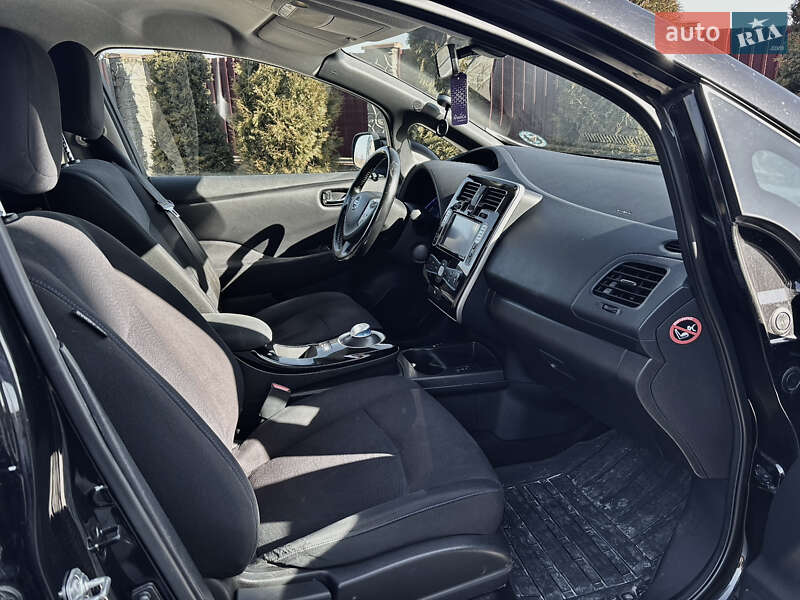 Хэтчбек Nissan Leaf 2014 в Стрые