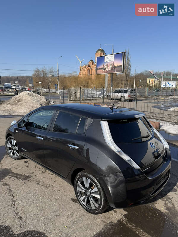 Хетчбек Nissan Leaf 2016 в Вінниці