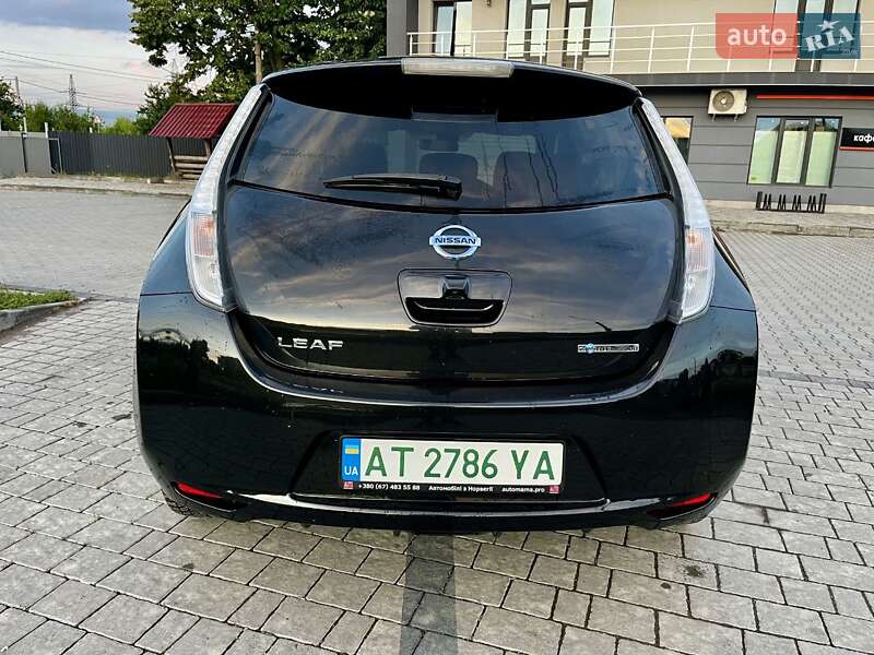 Хэтчбек Nissan Leaf 2015 в Ивано-Франковске