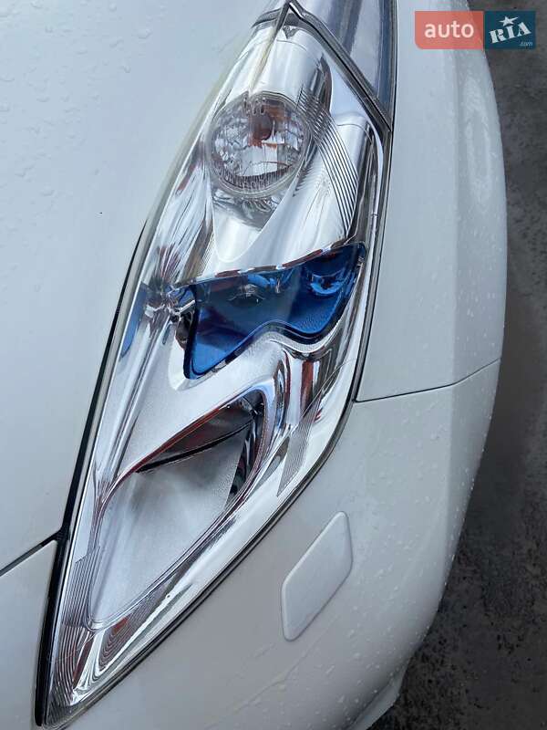 Хэтчбек Nissan Leaf 2016 в Львове фото 11 Хэтчбек Nissan Leaf 2016 в Львове