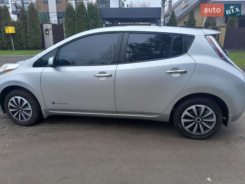 Хетчбек Nissan Leaf 2013 в Броварах