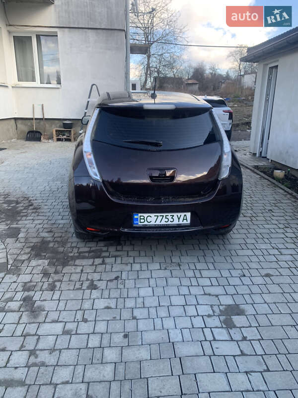 Хетчбек Nissan Leaf 2014 в Львові