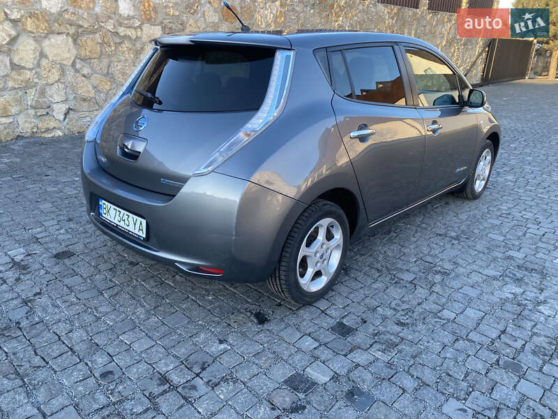 Хетчбек Nissan Leaf 2014 в Рівному фото 2 Хетчбек Nissan Leaf 2014 в Рівному