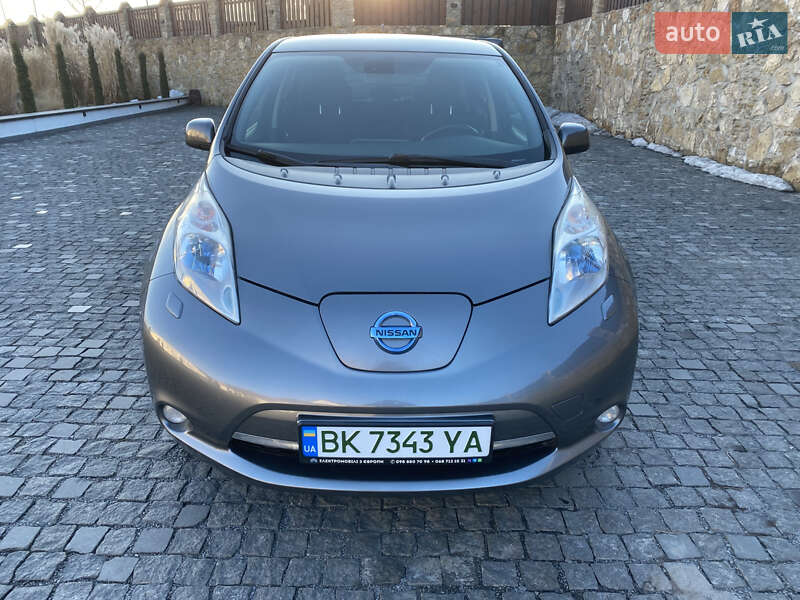 Хетчбек Nissan Leaf 2014 в Рівному фото 5 Хетчбек Nissan Leaf 2014 в Рівному