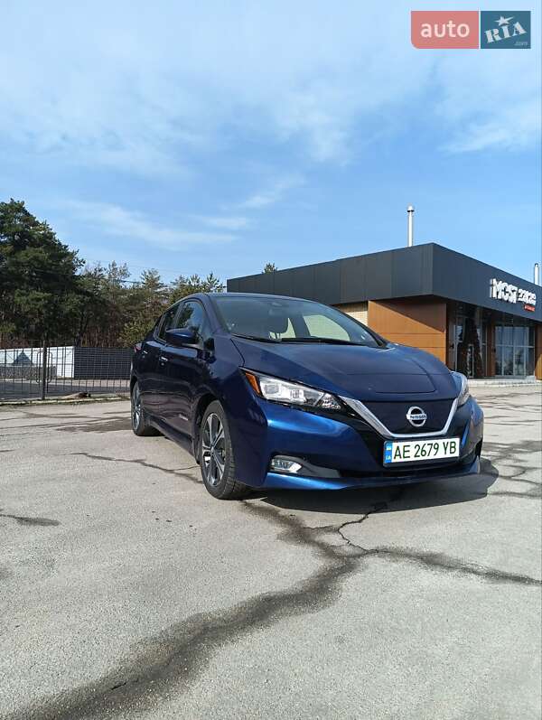 Хэтчбек Nissan Leaf 2018 в Каменском фото 2 Хэтчбек Nissan Leaf 2018 в Каменском