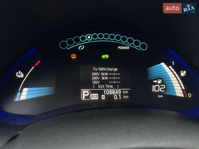 Хэтчбек Nissan Leaf 2015 в Каменец-Подольском