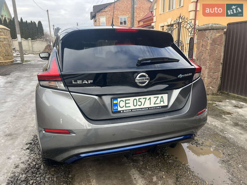 Хетчбек Nissan Leaf 2018 в Чернівцях