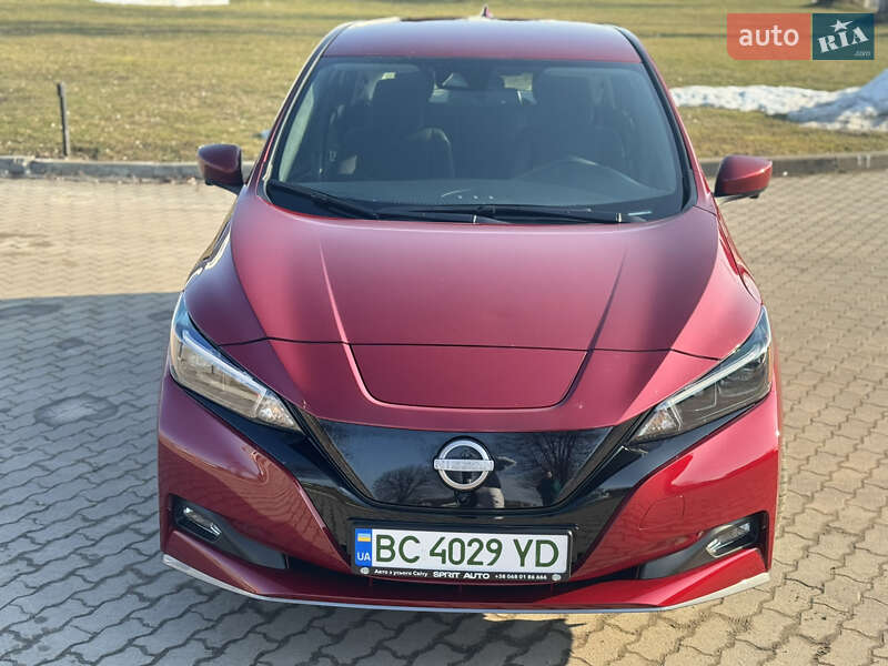 Хетчбек Nissan Leaf 2024 в Шептицькому