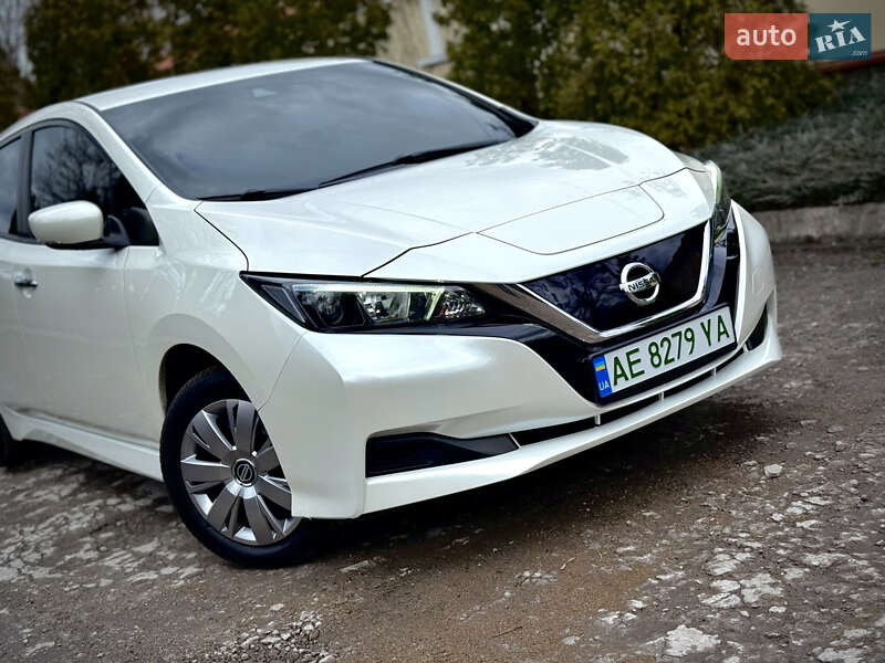 Хэтчбек Nissan Leaf 2021 в Каменском