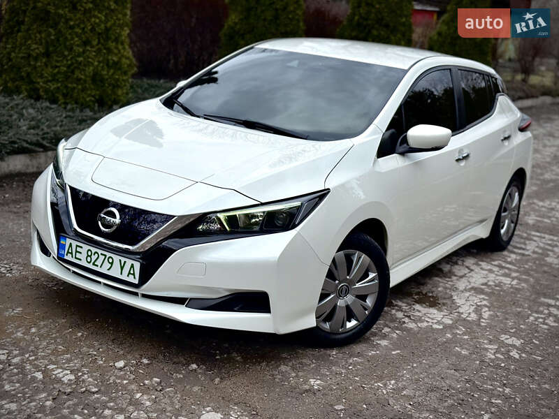Хэтчбек Nissan Leaf 2021 в Каменском