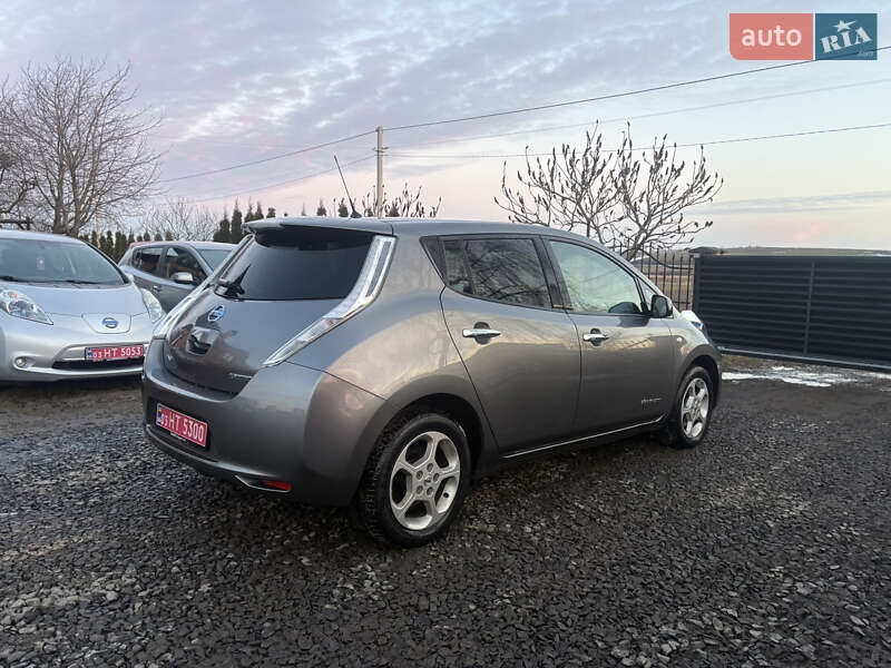 Хетчбек Nissan Leaf 2016 в Луцьку