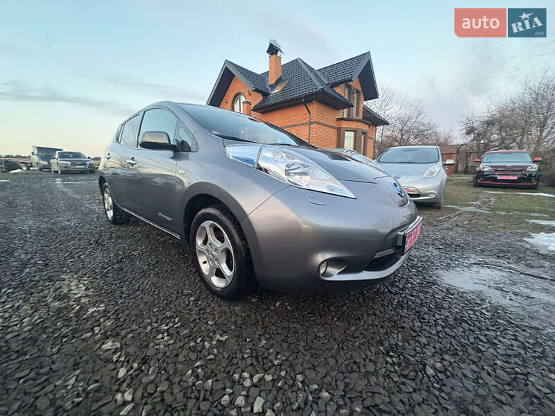 Хетчбек Nissan Leaf 2016 в Луцьку