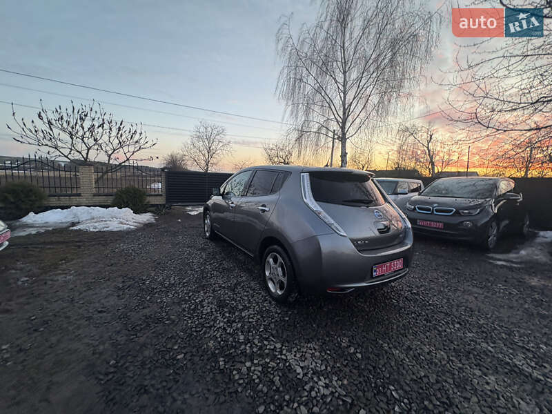 Хетчбек Nissan Leaf 2016 в Луцьку