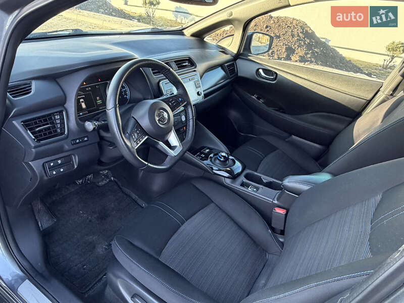 Хэтчбек Nissan Leaf 2018 в Ровно