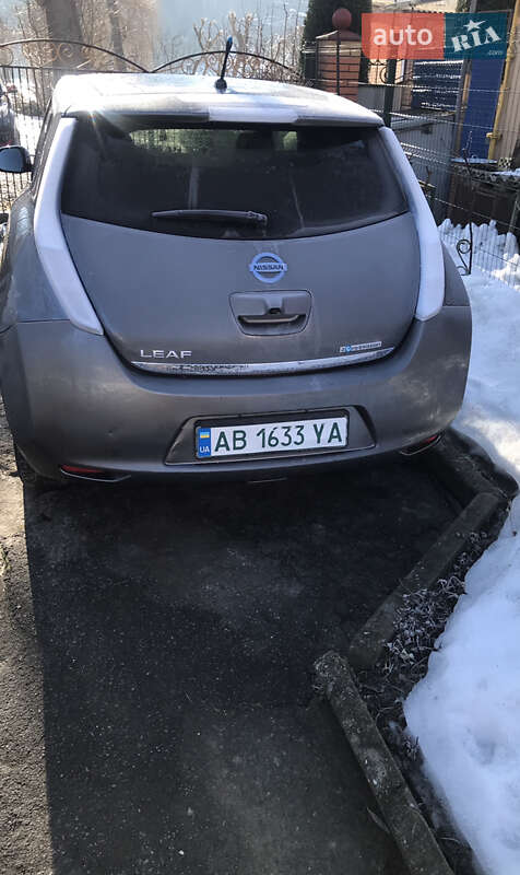 Хетчбек Nissan Leaf 2014 в Вінниці